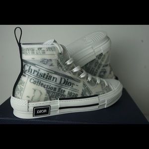 - Dior B23 x Daniel Arsham Newspaper Print HiTop